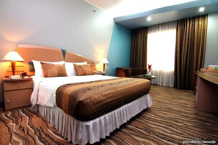 La Vinci Hotel Dhaka Esterno foto